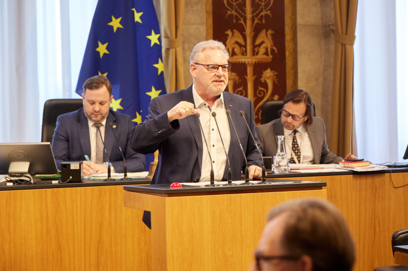 Am Redner:innenpult Bundesrat Horst Schachner (SPÖ)