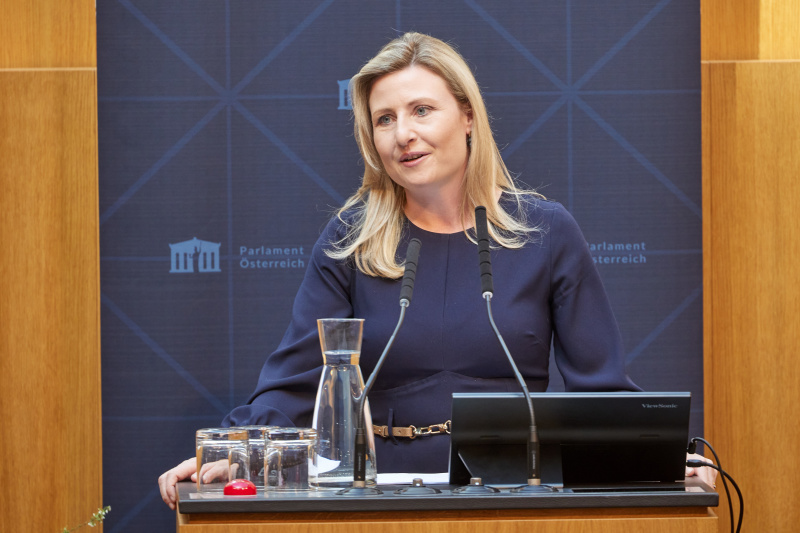 Grussworte Integrationsministerin Susanne Raab (ÖVP)