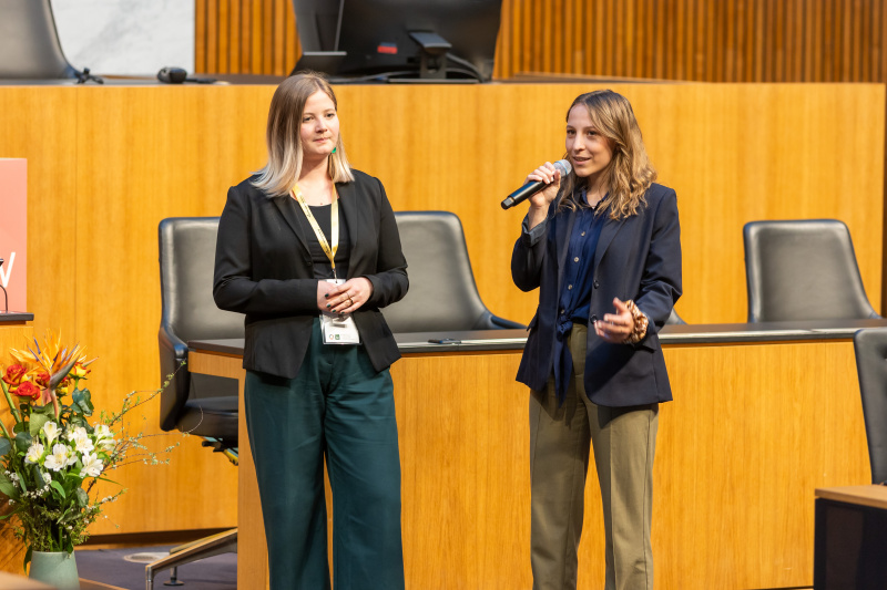 Awardverleihung - Kategorie Klimadialog: Gewinner: "Klimareporter.in" CliMates