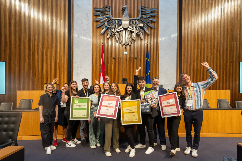 Klimajugendrat 2024 - Climate Action Award - Gruppenfoto aller Gewinner:innen
