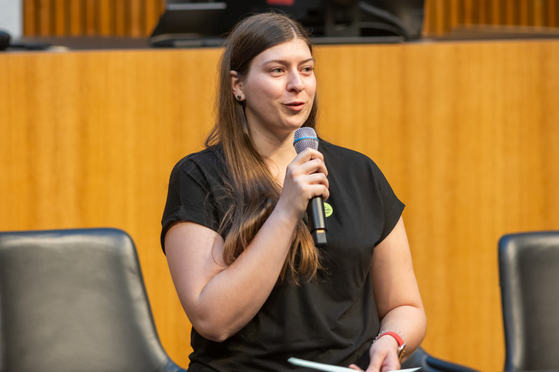 Diskussionsrunde. Vorsitzende der Bundesjugendvertretung Sabrina Prochaska