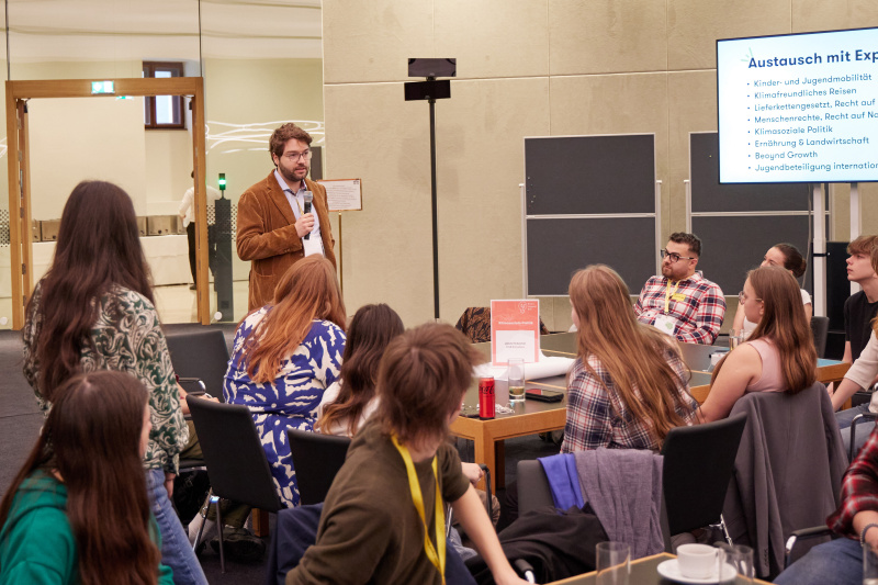 Austausch mit Expert:innen