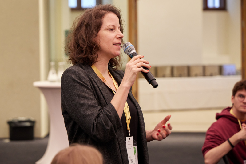 Austausch mit Expert:innen