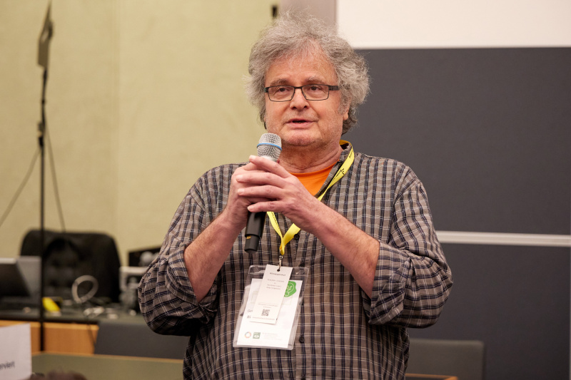 Austausch mit Expert:innen