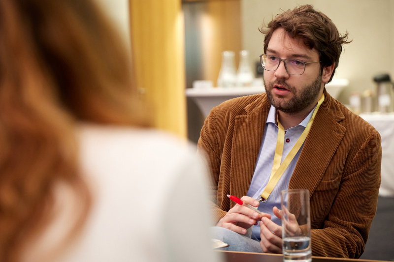 Austausch mit Expert:innen