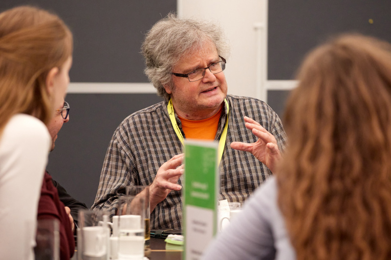 Austausch mit Expert:innen