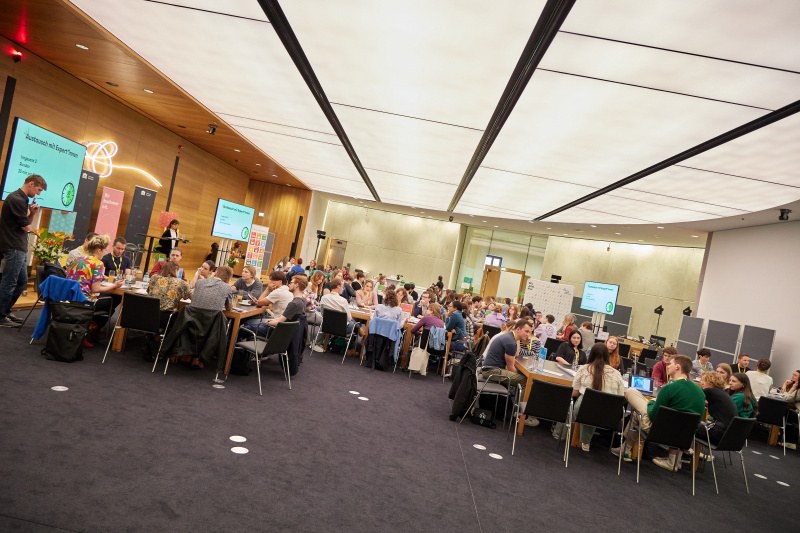 Austausch mit Expert:innen