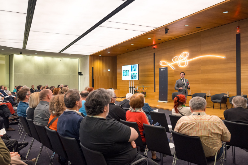 Keynote Präsentation KI Stratege, Gründer AI Strategy Institute, Dozent für "AI for Innovation and Entrepreneurship" an der Technischen Universität München Tristan Post