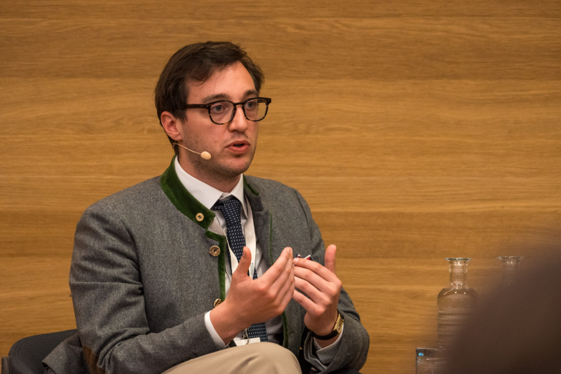 Podiumsdiskussion. KI Stratege, Gründer AI Strategy Institute, Dozent für "AI for Innovation and Entrepreneurship" an der Technischen Universität München Tristan Post