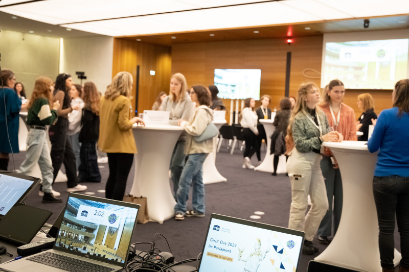 Karrieren im Hohen Haus I - Austausch mit Mitarbeiterinnen der Parlamentsdirektion aus verschiedenen Bereichen