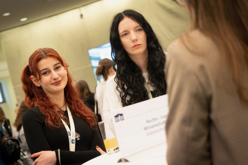 Karrieren im Hohen Haus I - Austausch mit Mitarbeiterinnen der Parlamentsdirektion aus verschiedenen Bereichen