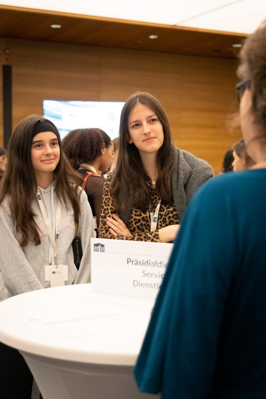 Karrieren im Hohen Haus I - Austausch mit Mitarbeiterinnen der Parlamentsdirektion aus verschiedenen Bereichen