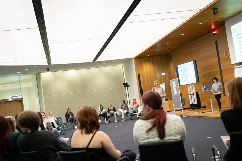 Vortrag der Demokratiewerkstatt