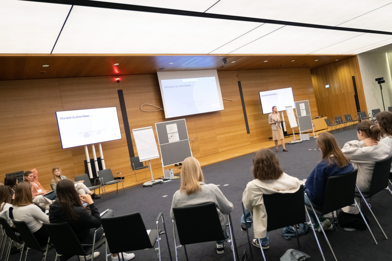 Vortrag der Demokratiewerkstatt