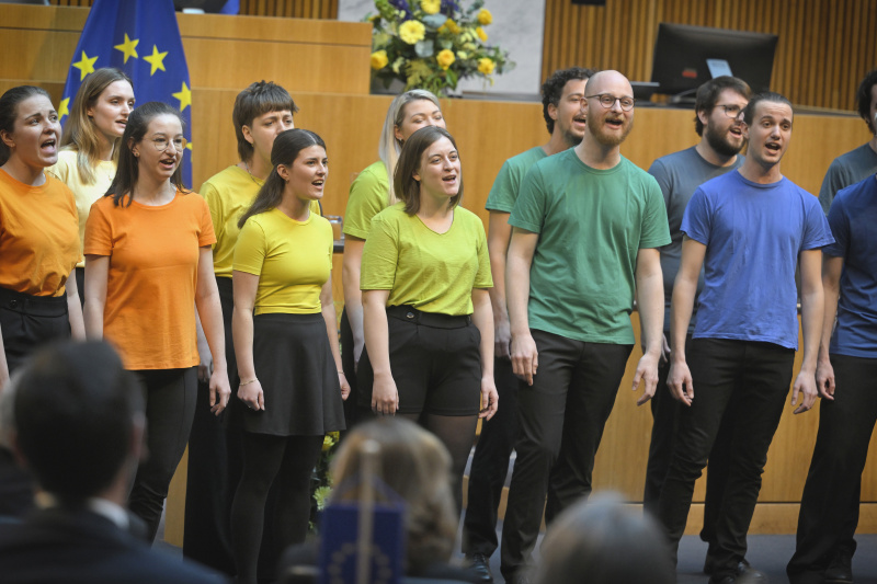 Musikalische Untermalung. Neue Wiener Stimmen