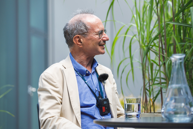 Eric Frey, Publizist und Politologe