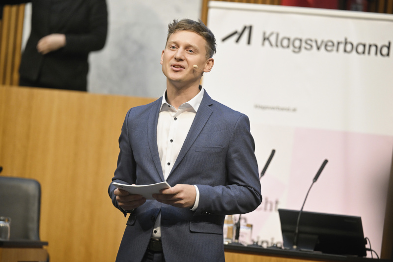 Moderation Geschäftsführer Klagsverband Paul Haller