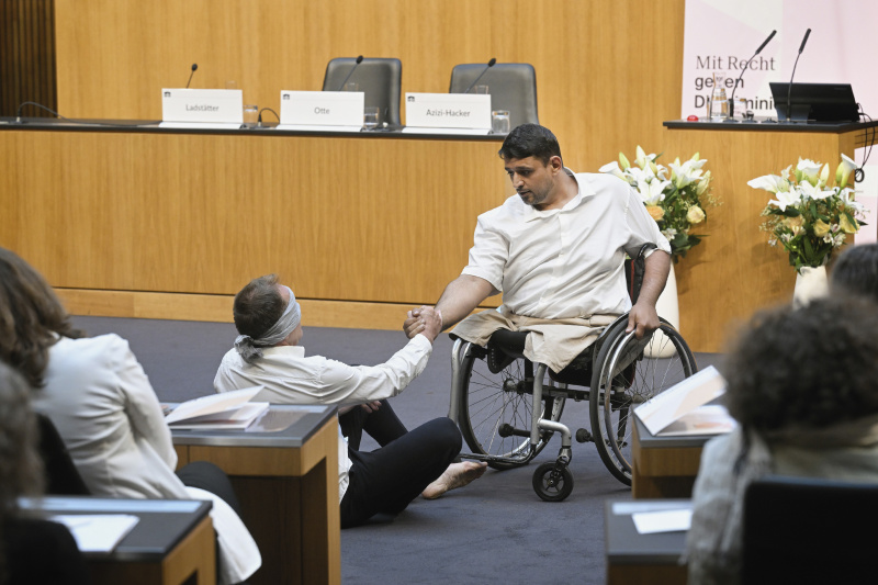 Tanzperformance von DanceAbility