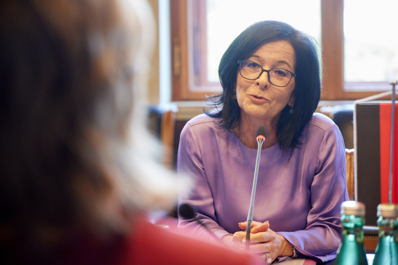 Arbeitsgespräch. Bundesratspräsidentin Margit Göll (ÖVP)