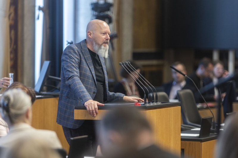 Bundesrat Marco Schreuder (Grüne) am Redner:innenpult