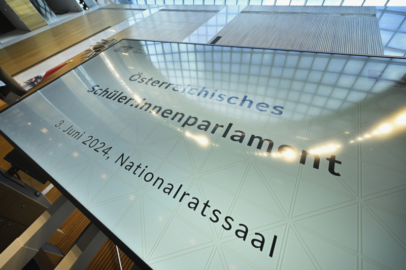 Monitor im Nationalratssaal