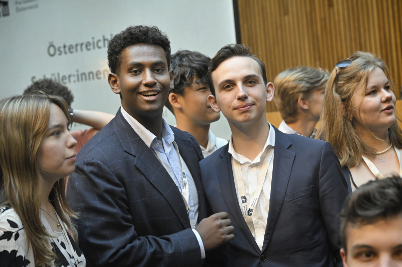 Blick Richtung Veranstaltungsteilnehmer:innen