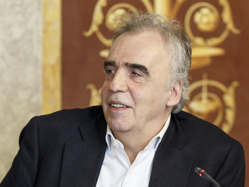 Initiative 'MeinÖ' Johannes Voggenhuber am Wort