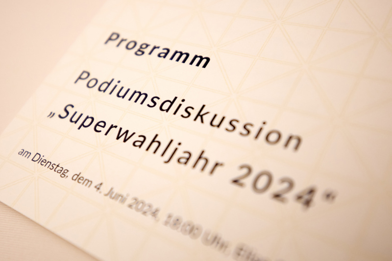 Programm der Podiumsdiskussion: "Superwahljahr 2024"