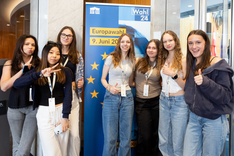 Gruppe von Schülerinnen