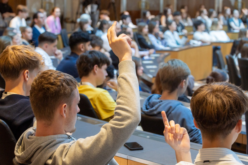 Blick Richtung Teilnehmer:innen