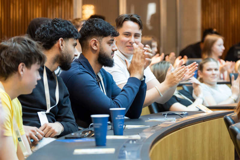 Blick Richtung Teilnehmer:innen