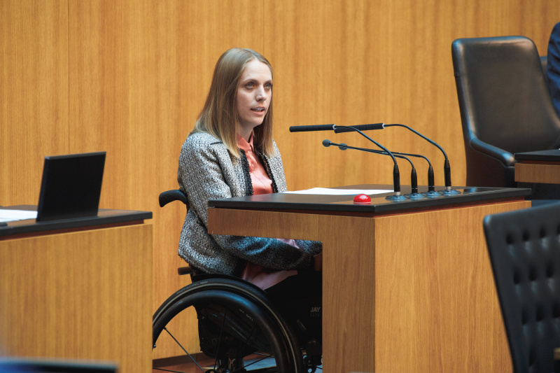 Am Redner:innenpult Nationalratsabgeordnete Kira Grünberg (ÖVP)