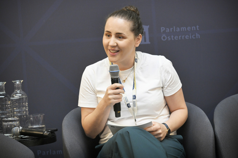 Panel Chair Julia Heiss