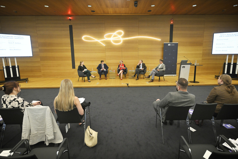 From left: Anna Rathmair, Stanislav Ivasyk Usaid Rada, Cristina Leston-Bandeira, Giovanni Rizzoni, Federal University of Applied Administrative Sciences, Berlin Sven T. Siefken
