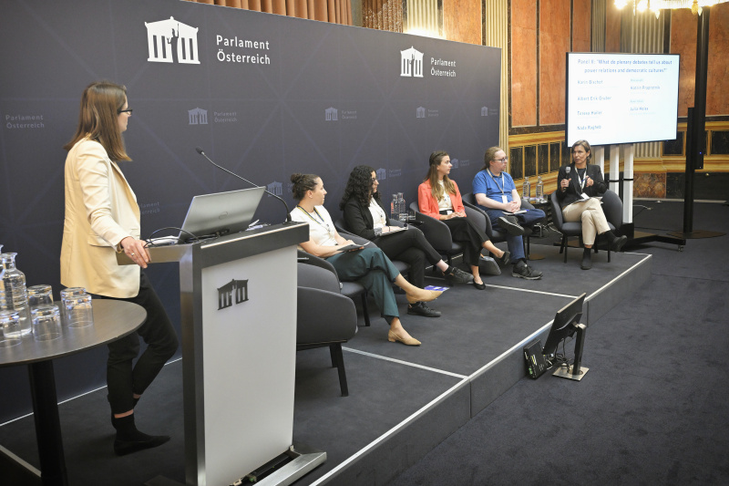 From left: Katrin Praprotnik, Julia Heiss, Nada Ragheb, Teresa Hailer, Albert Erik Gruber, Karin Bischof