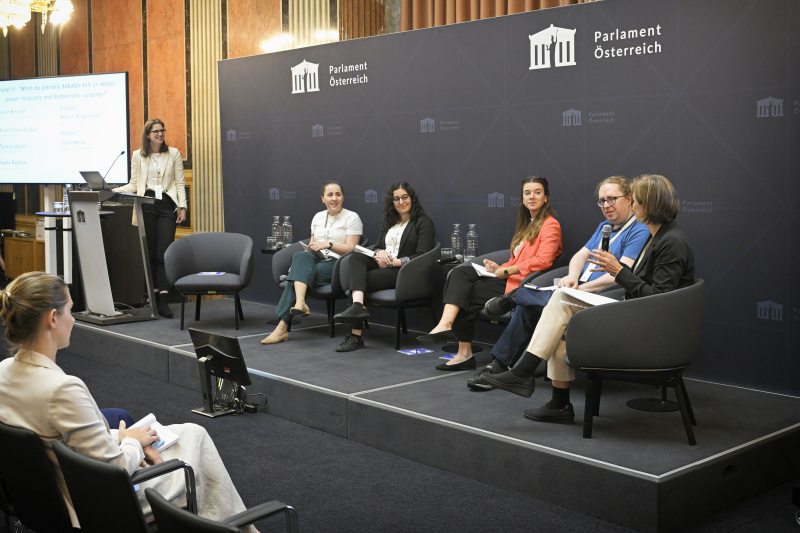 From left: Katrin Praprotnik, Julia Heiss, Nada Ragheb, Teresa Hailer, Albert Erik Gruber, Karin Bischof