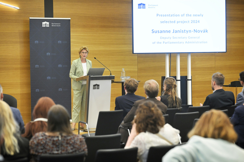 Parlamentsvizedirektorin Susanne Janistyn-Novák
