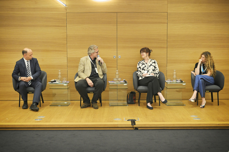 Panel discussion. From left: Political consultant Thomas Hofer, Moderation Philipp Blom, SOAS University of London Emma Crewe, Artistic director of Volksoper Lotte de Beer