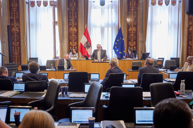 Am Redner:innenpult Bundesrat Günter Pröller (FPÖ)