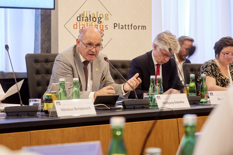 Eröffnungsworte. Nationalratspräsident Wolfgang Sobotka (ÖVP)