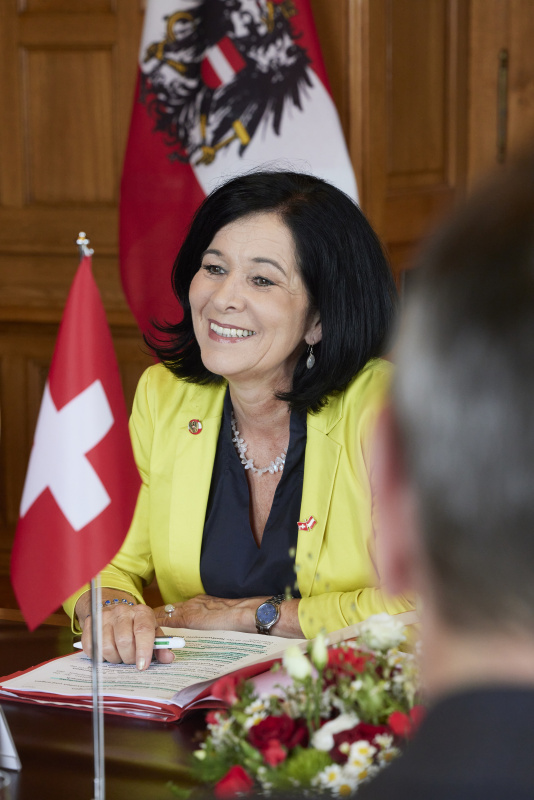 Arbeitsgespräch. Bundesratspräsidentin Margit Göll (ÖVP)