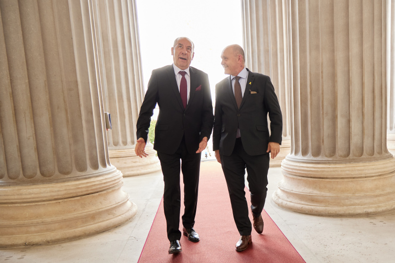 Einholung. Von rechts: Nationalratspräsident Wolfgang Sobotka (ÖVP), Staatspräsident von Ungarn Tamás Sulyok