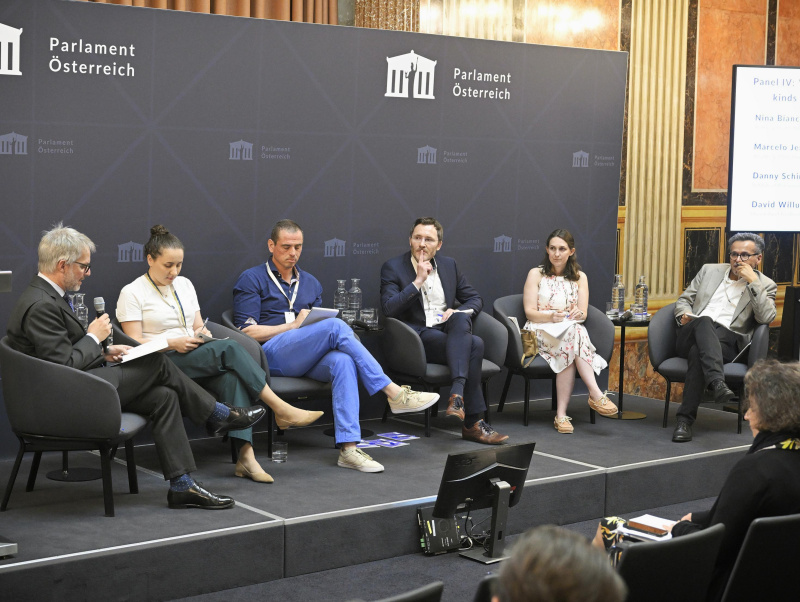 From left: Christoph Konrath, Julia Heiss, David Willumsen, Danny Schindler, Nina Bianca Dohr, Marcelo Jenny