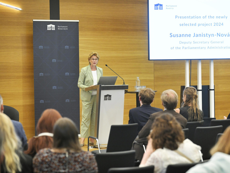 Parlamentsvizedirektorin Susanne Janistyn-Novák