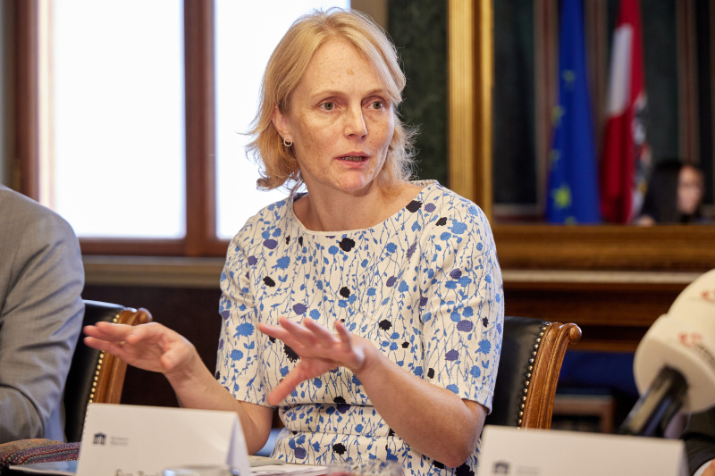 IFES Geschäftsführerin Eva Zeglovits