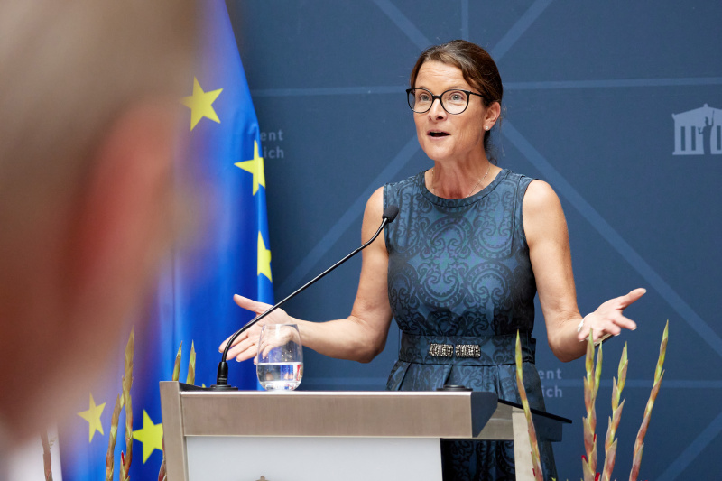 Moderation. Birgit Brunsteiner