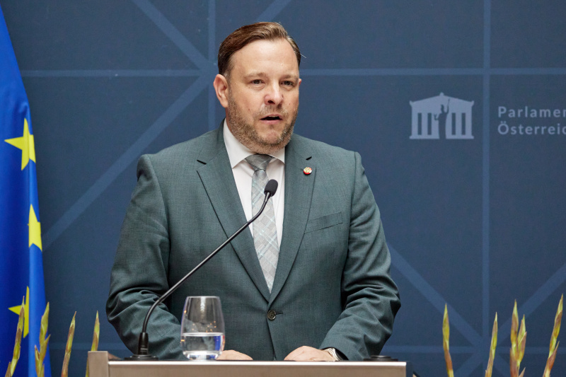 Begrüßung. Bundesratspräsident Franz Ebner (ÖVP)