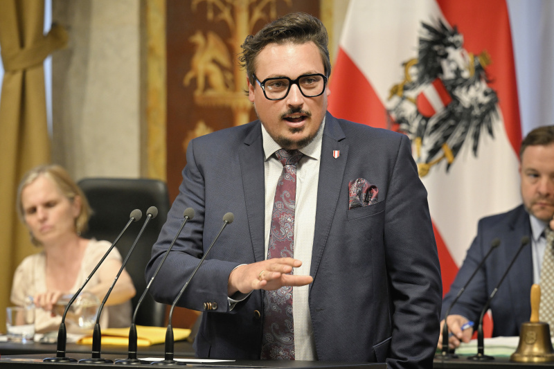 Am Redner:innenpult: Bundesrat Christoph Steiner (FPÖ)