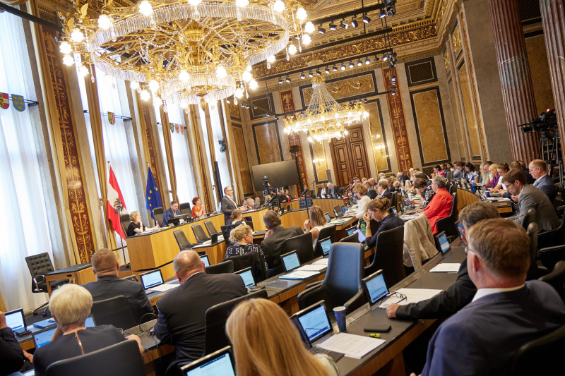 Am Redner:innenpult Bundesrat Günter Pröller (FPÖ)