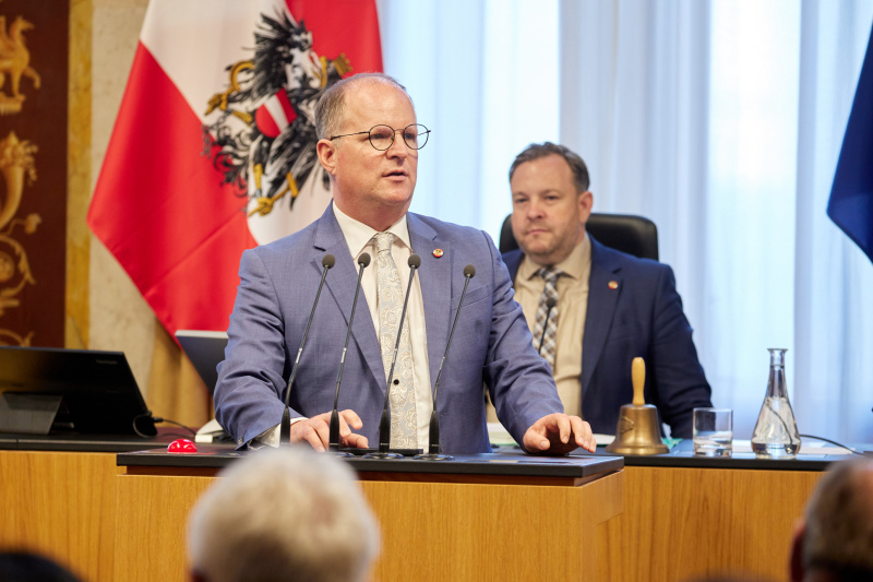 Am Redner:innenpult Bundesrat Bernhard Ruf (ÖVP)